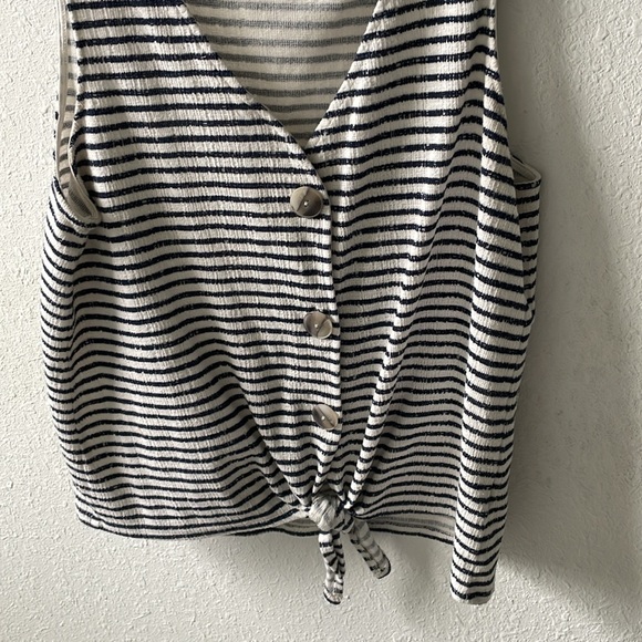 Old Navy Striped Tank Top - Picture 3 of 4
